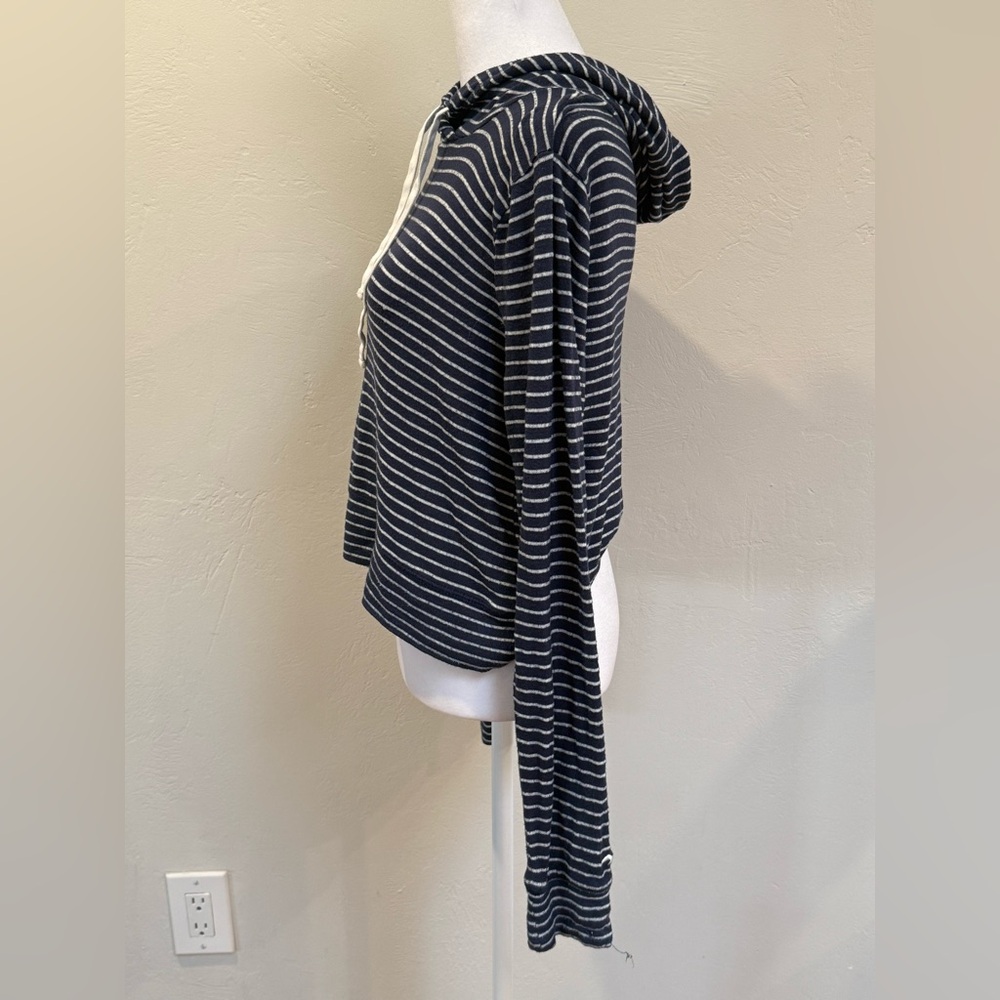 Hollister Striped Cropped Hoodie Navy White Lightweight‎ Size Small - Picture 4 of 8